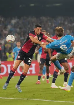 Napoli lần thứ 4 vô địch Serie A, Antonio Conte lập kỳ tích lịch sử