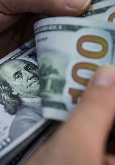 Đồng USD lao dốc sau tuyên bố áp thuế hàng hóa EU