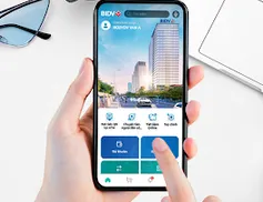 Ngành ngân hàng số hóa mạnh, 90% giao dịch qua kênh số