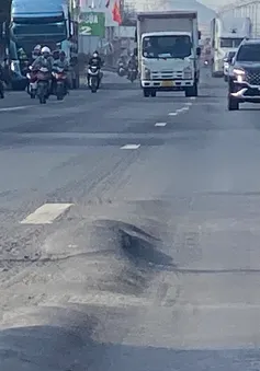 “Sóng trâu” trên Quốc lộ 51 khiến tài xế khiếp vía