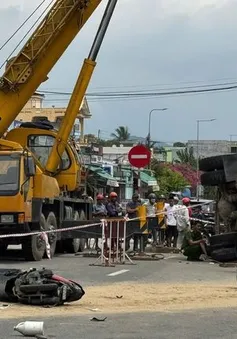 Thêm 1 nạn nhân tử vong trong vụ xe tải đâm xe máy và lao vào nhà dân ở Quảng Ngãi