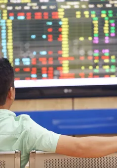 VN-Index giữ mốc 1.340 điểm