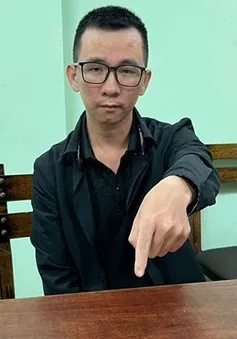 Bắt giữ đối tượng lừa đảo bán "hoa tươi Đà Lạt"