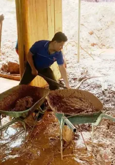 Tim thấy thi thể nam thanh niên bị lũ cuốn trôi ở Nghệ An