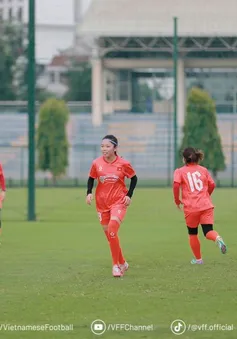 Huỳnh Như: "Các cầu thủ trẻ đang bắt nhịp với chúng tôi"