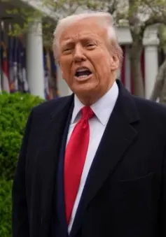 Ông Trump cân nhắc cho phép áp thuế lên tới 15% trong 150 ngày