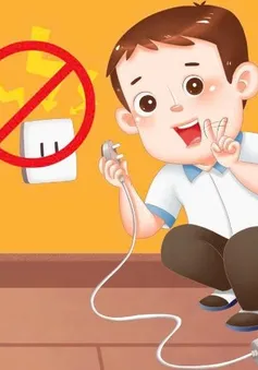 Phòng ngừa tai nạn điện giật ở trẻ trong mùa Hè
