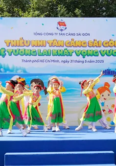 Hơn 2.000 phần quà tặng trẻ em nhân Ngày Quốc tế Thiếu nhi 1/6