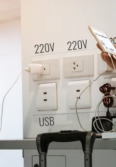Sạc iPhone tại nơi công cộng: Nguy cơ bảo mật hay nỗi lo bị thổi phồng?