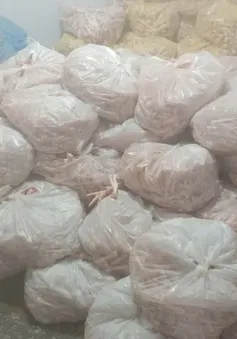 Hà Nội: Phát hiện 700kg chân gà, thịt bò, má lợn không rõ nguồn gốc xuất xứ