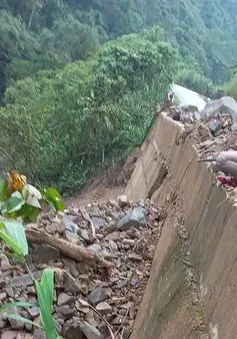 Mưa lớn tiếp tục gây sạt lở nghiêm trọng tại miền núi Nghệ An