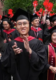Tòa án Mỹ chặn lệnh cấm cấp visa du học sinh đến Harvard