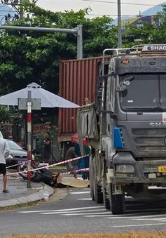 Va chạm với xe ben khi đang lưu thông, nam thanh niên tử vong tại chỗ