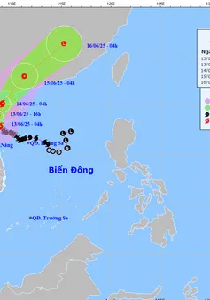 Bão số 1 giật cấp 13, liên tục đổi hướng