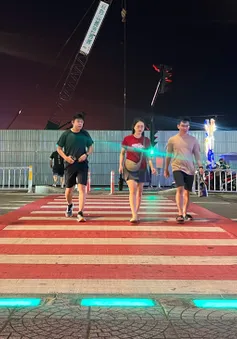 Sẽ nhân rộng đèn cảnh báo cho người đi bộ sang đường ở TP Hồ Chí Minh