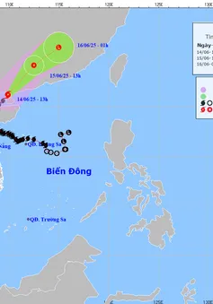 Bão số 1 vào đất liền Trung Quốc, di chuyển theo hướng Đông Bắc