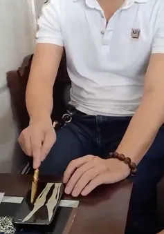 Sự thật ''thần y'' chữa ung thư bằng... điện thoại: Không bằng cấp y tế, từng bị xử phạt