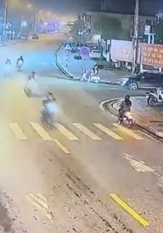 Nhóm thanh, thiếu niên truy đuổi, ném vỏ chai bia khiến 1 người tử vong
