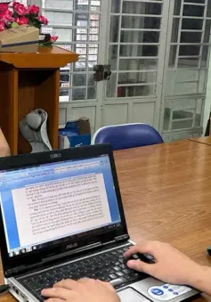 Công an làm việc với người dừng ô tô giữa đường đạp ngã nữ xe ôm