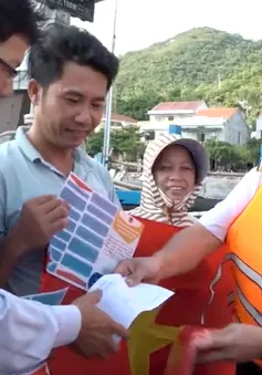 Vùng Cảnh sát biển 2 làm việc tại đảo Cù Lao Chàm