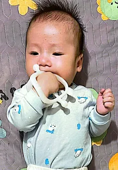 Bệnh nhi tim bẩm sinh 2 tuổi chờ sự giúp đỡ