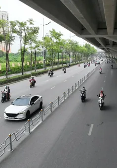 Sắp có làn riêng cho ô tô trên hai tuyến đường Võ Chí Công và Phạm Văn Đồng (Hà Nội)