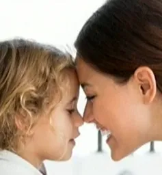 Khen ngợi trẻ thế nào cho đúng?
