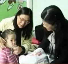 150 suất quà Tết đến với bệnh nhi nghèo 