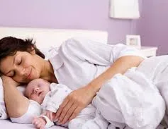 Bà mẹ cần lưu ý những dấu hiệu bất thường sau sinh