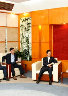 Phó TGĐ Lâm Kiết Tường tiếp xã giao Chủ tịch Tập đoàn Huyndai Home Shopping