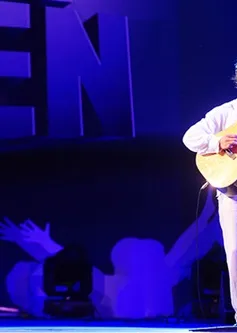Hoàng Quyên tái ngộ Lê Minh Sơn trong liveshow “Cửa thơm mùi nắng”