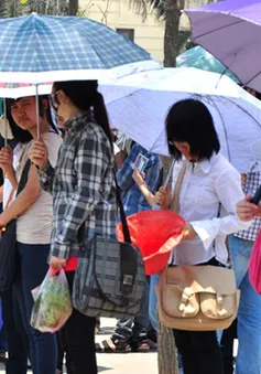 Nắng nóng khắp cả nước hai ngày thi đại học đợt 1