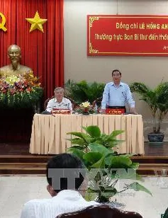 Đồng chí Lê Hồng Anh làm việc với Tỉnh ủy An Giang 