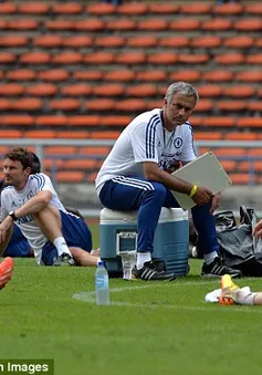 Mourinho: Không có Sir Alex, tôi là "Bố già" của Premier League