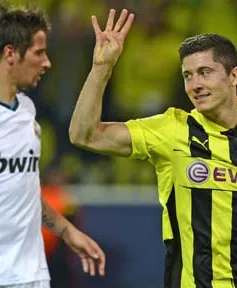 Robert Lewandowski: Bayern Munich đánh bại 81 triệu euro của Real Madrid