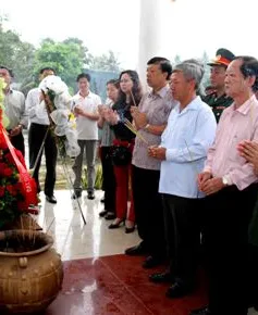 Đại sứ quán Việt Nam tại Lào kỷ niệm ngày Thương binh - Liệt sỹ