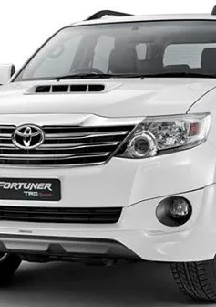 Toyota Fortuner 2013 có thêm hộp số tự động