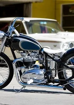 Mooneyes 1964 Triumph – Đỉnh cao của tinh tế là sự giản đơn