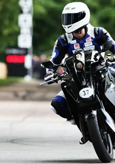 Agility Saietta R: Xe điện mà vẫn "diện"