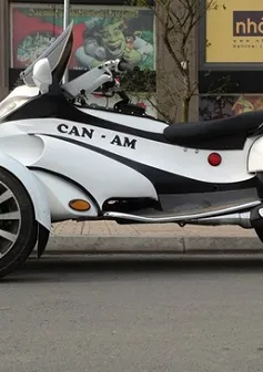 Ngỡ ngàng với Can-Am 3 bánh tự chế của người Việt