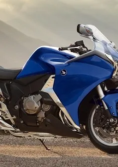 Honda VFR1200F 2013: Đẹp hơn, tốt hơn và nhanh hơn