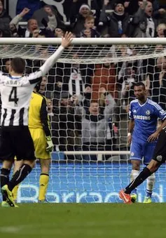 Premier League: Phòng ngự thực dụng lên ngôi hay sự suy yếu của bóng đá tấn công?