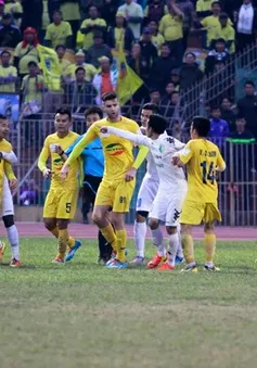 V.League 2014: Thanh Hoá vất vả chuẩn bị cho "trận cầu đinh"