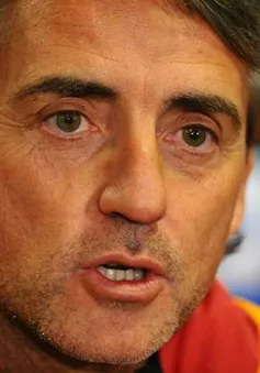 Thua Chelsea "phiên bản Mou", Mancini dịu giọng khen ngợi