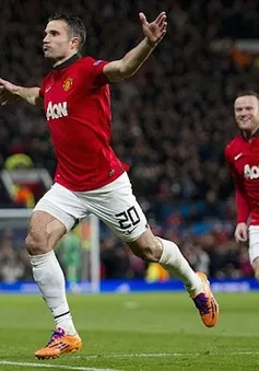 David Moyes đã "nói dối" về chấn thương của Van Persie?