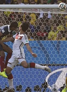 Pháp 0-1 Đức: "Xe tăng" nghiền nát "gà trống Golouis"