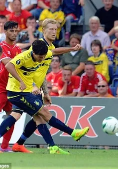 Liverpool thua muối mặt trong trận đầu tiên thời "hậu Suarez"
