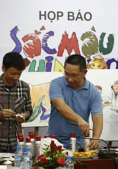 Cùng họa sĩ Còm vẽ tranh vui bằng màu nhuộm tóc