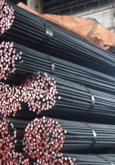 Xuất khẩu sắt thép, xi măng đều tăng mạnh