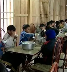 Sơn La triển khai mô hình nấu ăn tập trung cho học sinh bán trú